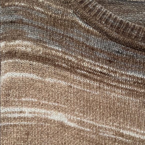 St. John's Bay Brown Sweater - Picture 7 of 10